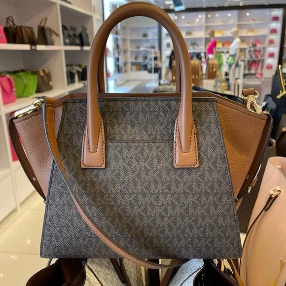 Michael Kors Avril Small Leather Logo Satchel Crossbody Brown Top Zip Bag
NWT - Picture 5 of 16